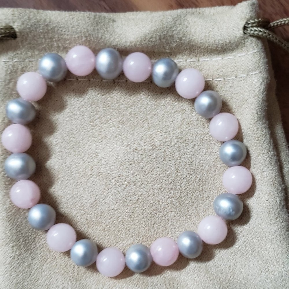 COPY - 3X HOST PICK. New Silver Freshwater Pearl & Rose Quartz